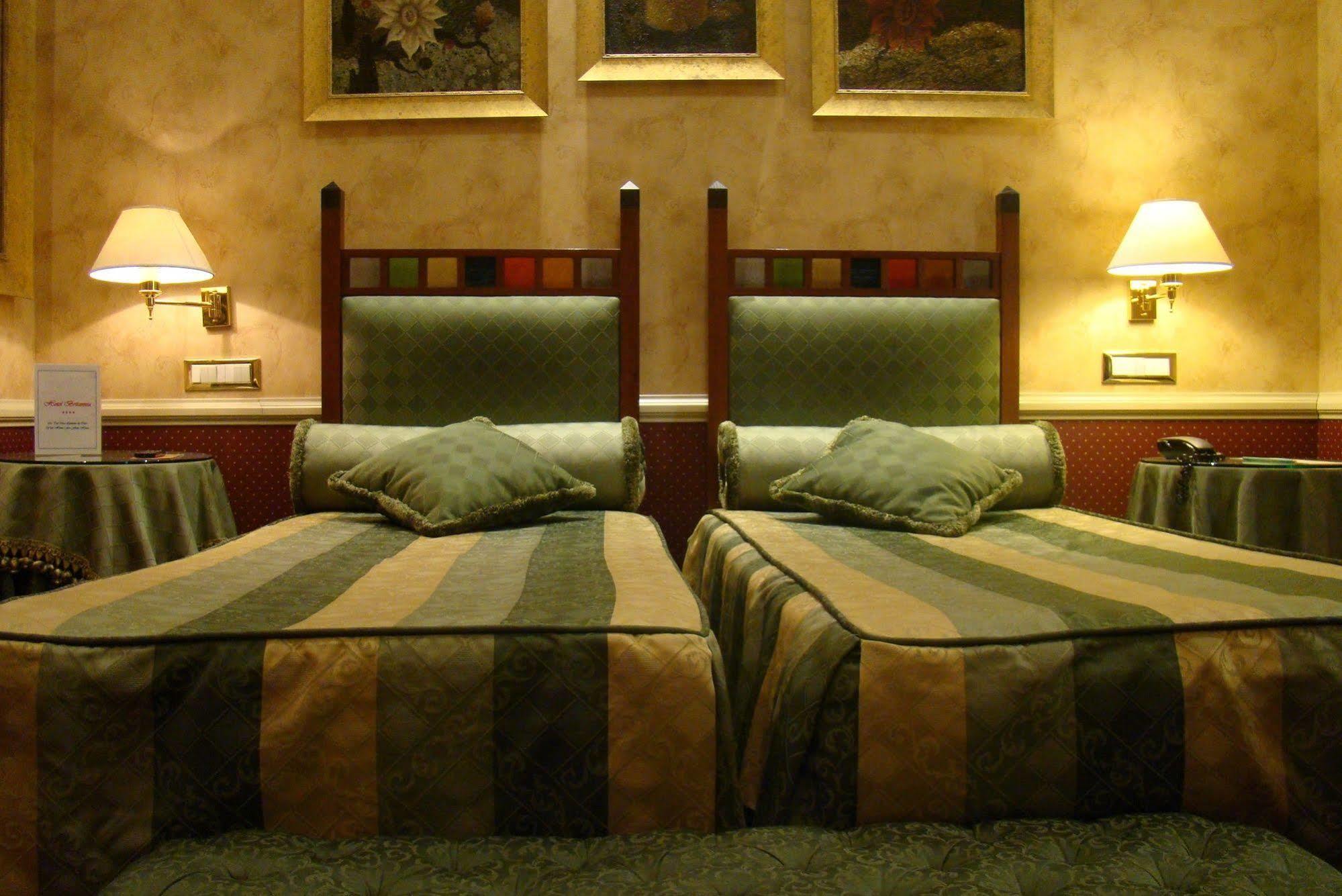 Hotel Britannia Rimini Marina Centro Luaran gambar
