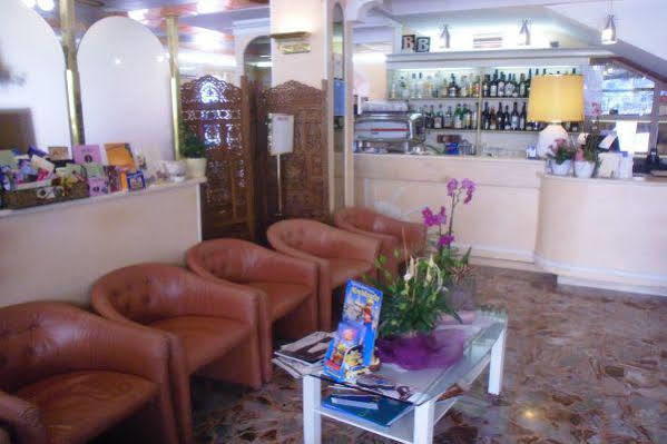 Hotel Britannia Rimini Marina Centro Luaran gambar